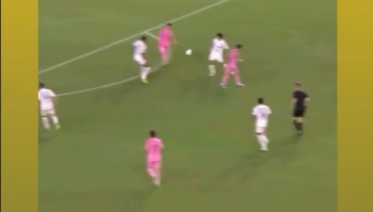 Kaiyun Sports-贝克汉姆盛赞梅西传射表现：球王魔法令人叹为观止