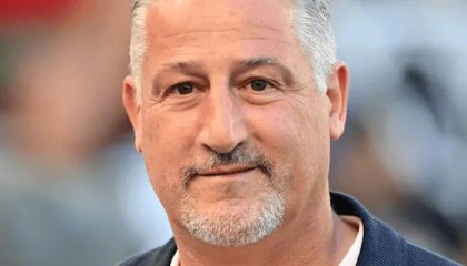 红牛任命克拉姆尼为教练球探，负责挖掘潜在教练人才